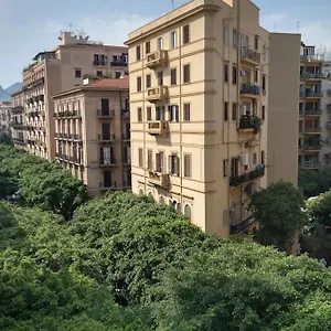 https://casetta-politeama.sicilyhotelsitaly.net